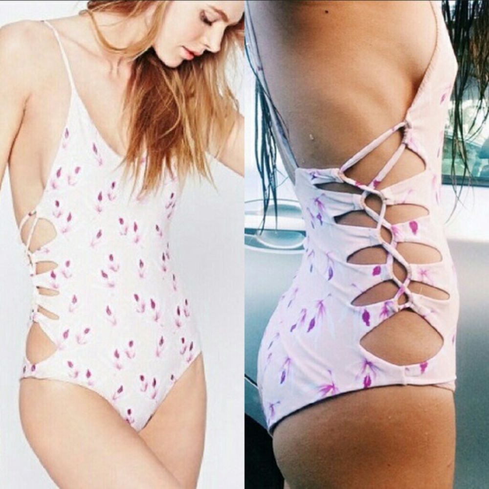 Acacia Florence One Piece Island Orchard